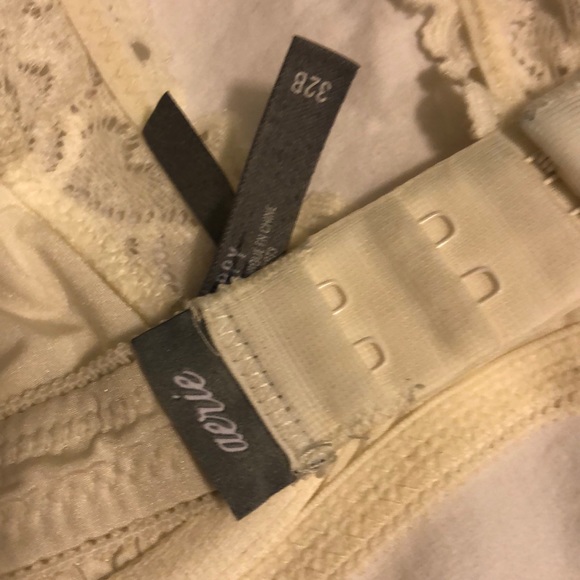Cream Aerie Bralette 32B - Picture 3 of 3